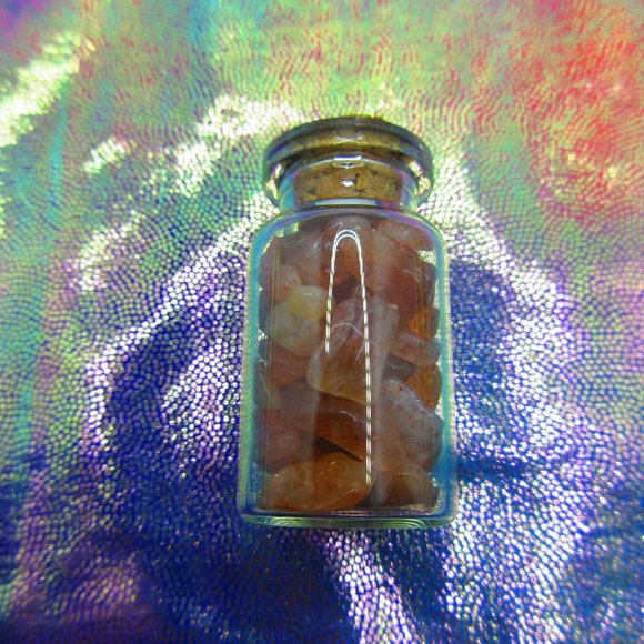 Sunstone Gemstone Chips In A Bottle Embellishments Natural Semi Precious - Picture 3 of 3